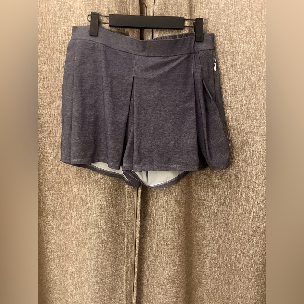 Lululemon Athletica Charcoal Gray Skorts